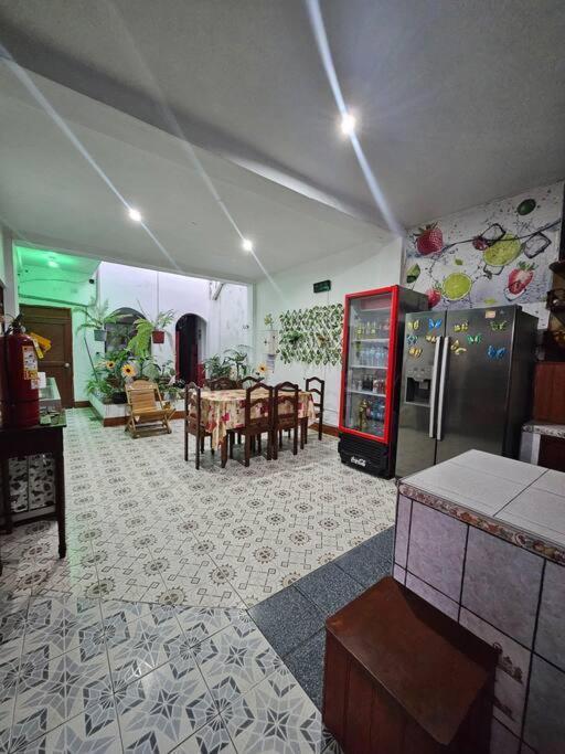 Sarisa House Hotel Iquitos Exterior photo